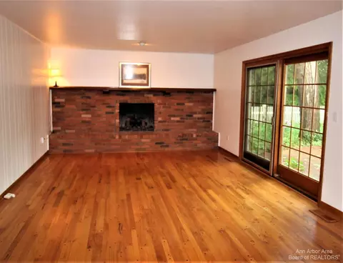 3055 Bluett Rd, Ann Arbor, MI 48105 photo 18