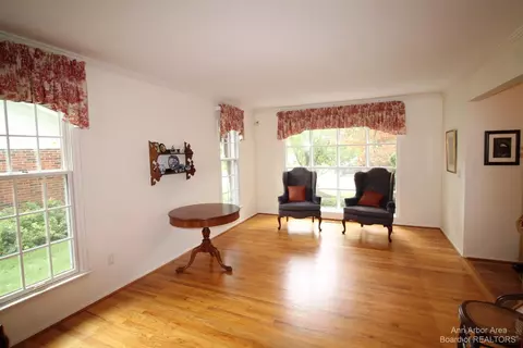 3055 Bluett Rd, Ann Arbor, MI 48105 photo 7