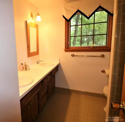 3055 Bluett Rd, Ann Arbor, MI 48105 photo 32
