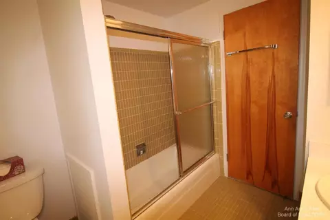 3055 Bluett Rd, Ann Arbor, MI 48105 photo 33