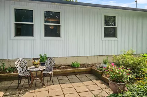 18280 Berkshire Dr, Gregory, MI 48137 photo 32