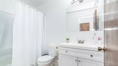 1236 Bishop Rd, Saline, MI 48176 photo 24