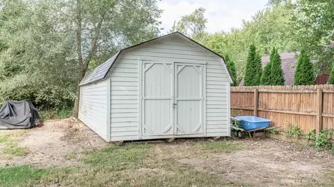 1236 Bishop Rd, Saline, MI 48176 photo 53