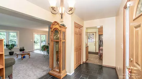 1236 Bishop Rd, Saline, MI 48176 photo 9