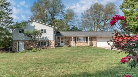 1236 Bishop Rd, Saline, MI 48176 photo 3