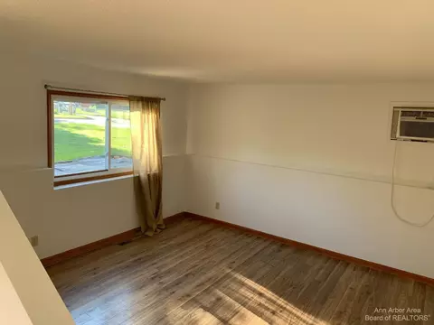 812 Waskin Dr, Tecumseh, MI 49286 photo 4