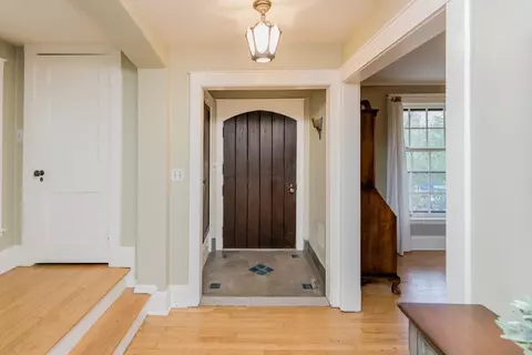 3 Ridgeway St, Ann Arbor, MI 48104 photo 2