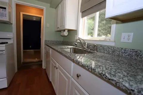 20325 Haskell St, Taylor, MI 48180 photo 7