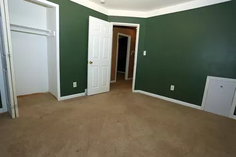 20325 Haskell St, Taylor, MI 48180 photo 10