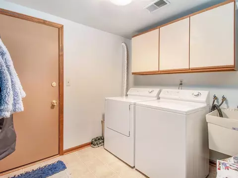 607 Echo Ct, Saline, MI 48176 photo 15