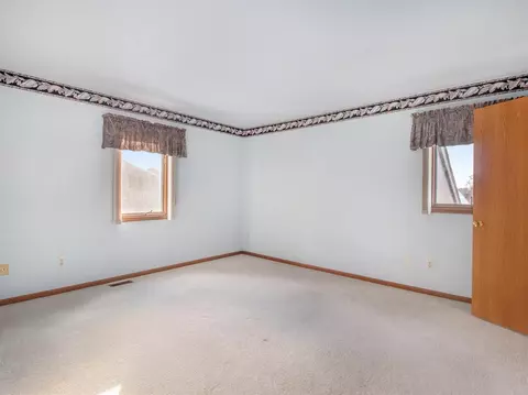 607 Echo Ct, Saline, MI 48176 photo 12