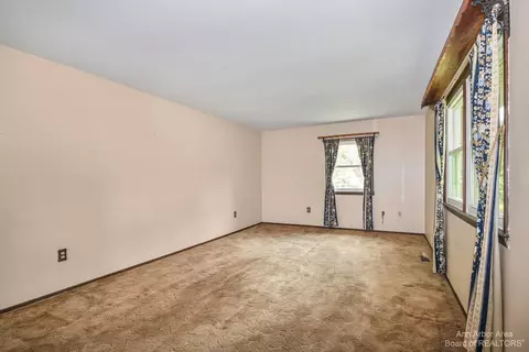 10640 Judd Rd, Willis, MI 48191 photo 12