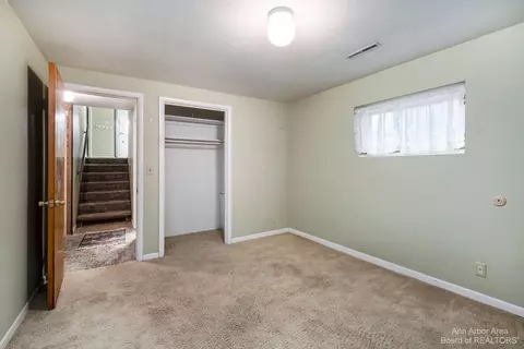 1900 Covington Dr, Ann Arbor, MI 48103 photo 33