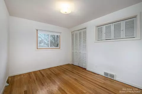 1900 Covington Dr, Ann Arbor, MI 48103 photo 37