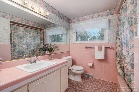 1900 Covington Dr, Ann Arbor, MI 48103 photo 36