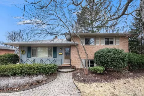 1900 Covington Dr, Ann Arbor, MI 48103 photo 3