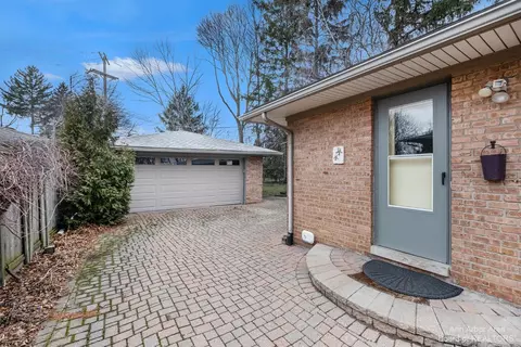 1900 Covington Dr, Ann Arbor, MI 48103 photo 6