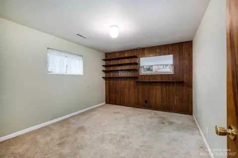 1900 Covington Dr, Ann Arbor, MI 48103 photo 32