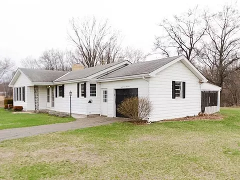 8300 Plum Orchard Rd, Munith, MI 49259 photo 5