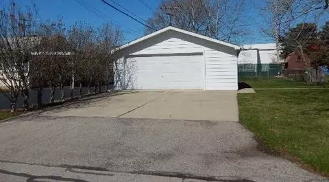 2689 Lamphere St, Monroe, MI 48162 photo 4