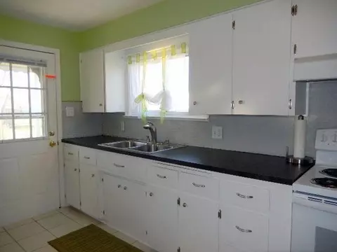 2689 Lamphere St, Monroe, MI 48162 photo 8