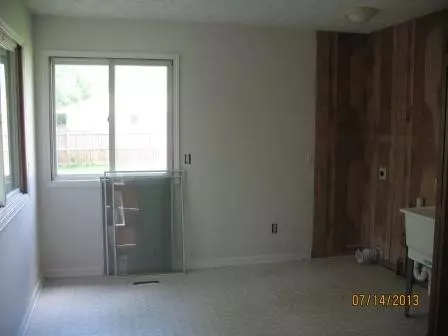 1002 Tamara Dr, Gregory, MI 48137 photo 10