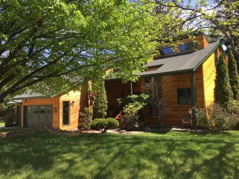 3534 E Pineview Dr, Dexter, MI 48130 photo 1