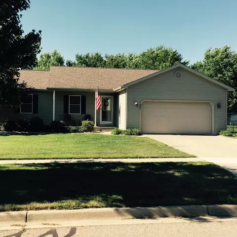 901 Huron St, Tecumseh, MI 49286 photo 1