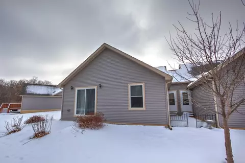 667 Ridge Ln, Tecumseh, MI 49286 photo 3
