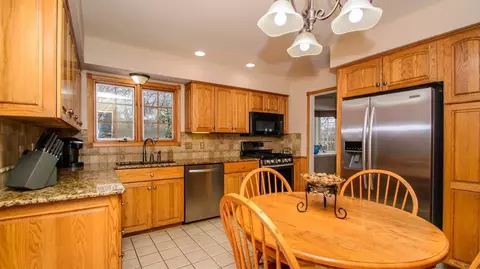 653 Willis Rd, Saline, MI 48176 photo 9