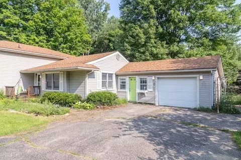14072 N Territorial Rd, Gregory, MI 48137 photo 3
