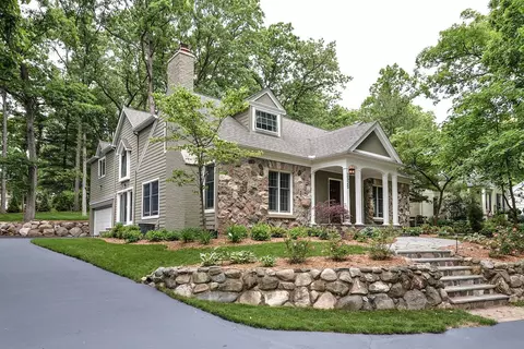 2325 Devonshire Rd, Ann Arbor, MI 48104 photo 3