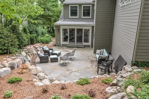 2325 Devonshire Rd, Ann Arbor, MI 48104 photo 4