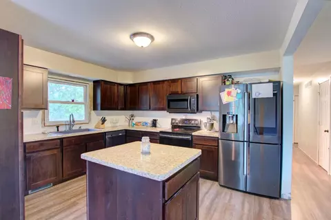 39 Ridgemont Dr, Adrian, MI 49221 photo 11