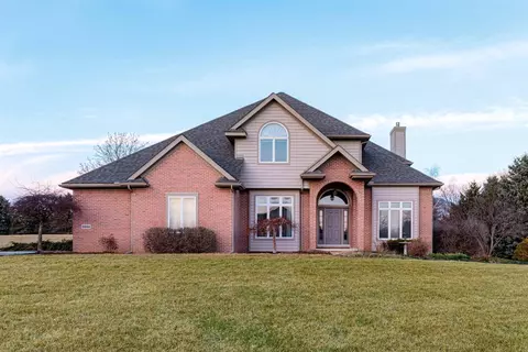 1844 Brookview Dr, Saline, MI 48176 photo 1