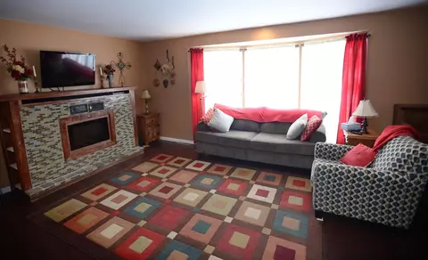 908 Edgewood St, Jackson, MI 49202 photo 5