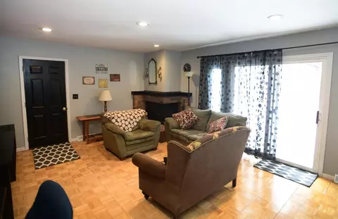 908 Edgewood St, Jackson, MI 49202 photo 17