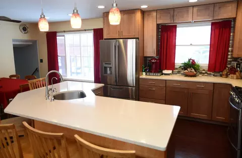908 Edgewood St, Jackson, MI 49202 photo 8