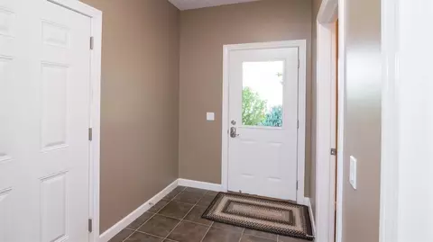 48837 Castleford Dr, Canton, MI 48187 photo 37