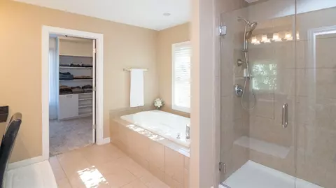 48837 Castleford Dr, Canton, MI 48187 photo 25