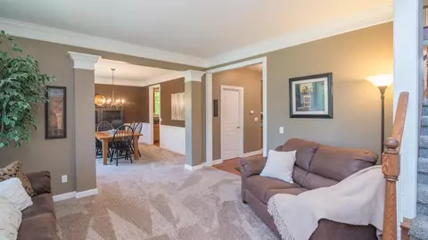 48837 Castleford Dr, Canton, MI 48187 photo 18
