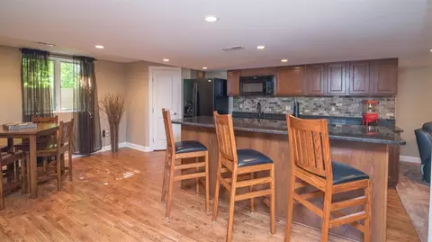 48837 Castleford Dr, Canton, MI 48187 photo 45