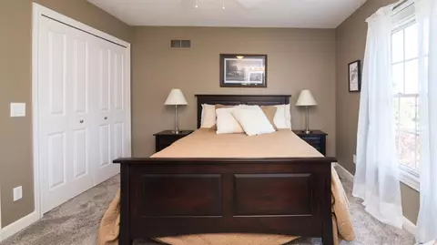 48837 Castleford Dr, Canton, MI 48187 photo 30