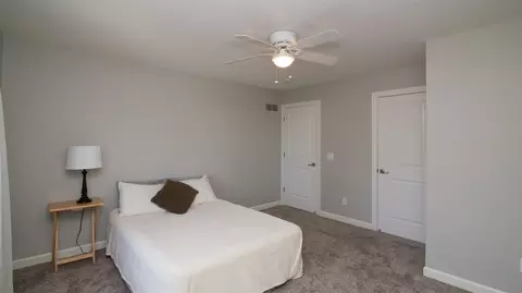 48837 Castleford Dr, Canton, MI 48187 photo 33
