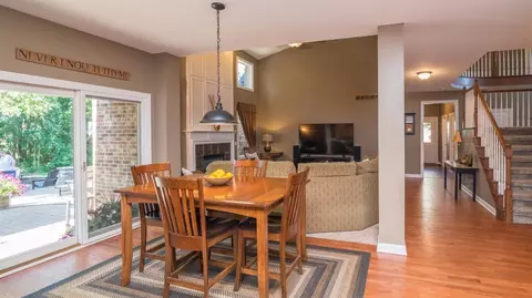48837 Castleford Dr, Canton, MI 48187 photo 11