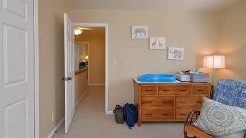 576 Glendale Cir, Ann Arbor, MI 48103 photo 52