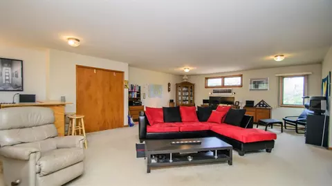 576 Glendale Cir, Ann Arbor, MI 48103 photo 27