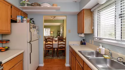 576 Glendale Cir, Ann Arbor, MI 48103 photo 49