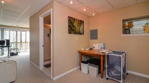 576 Glendale Cir, Ann Arbor, MI 48103 photo 60
