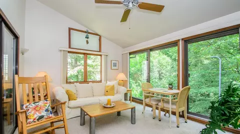 576 Glendale Cir, Ann Arbor, MI 48103 photo 18